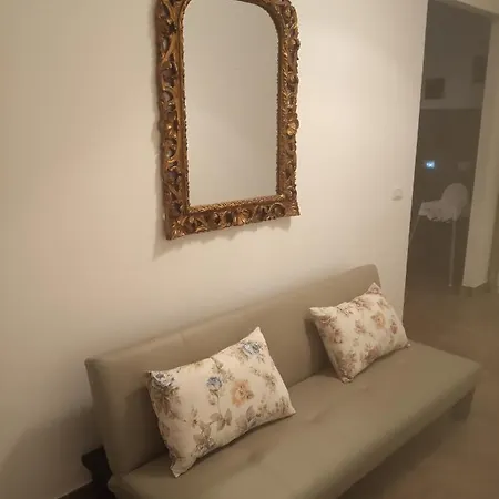 Bed & Breakfast I Due Tornesi Naples