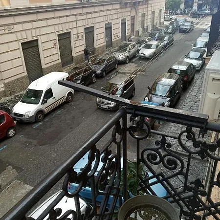 I Due Tornesi Nocleg ze śniadaniem Neapol